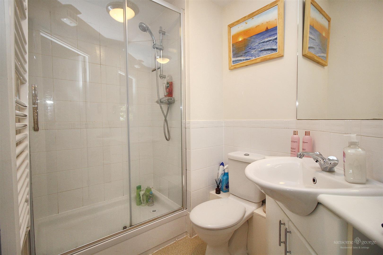 Pryor Close, Tilehurst, Reading